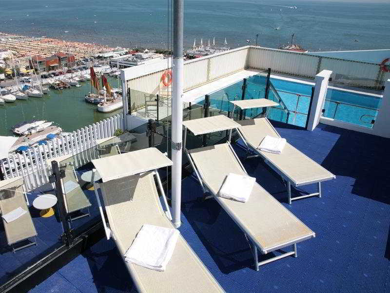 Hotel Nautico Riccione Exterior foto