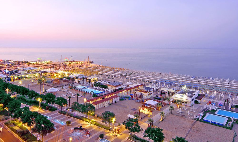 Hotel Nautico Riccione Exterior foto